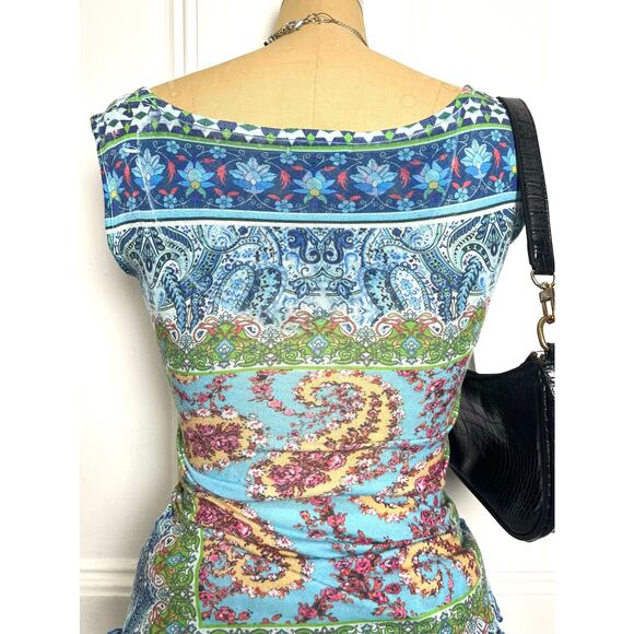 Live and let live Bohochic multicolor retro print rank with studded neckline - Picture 6 of 7